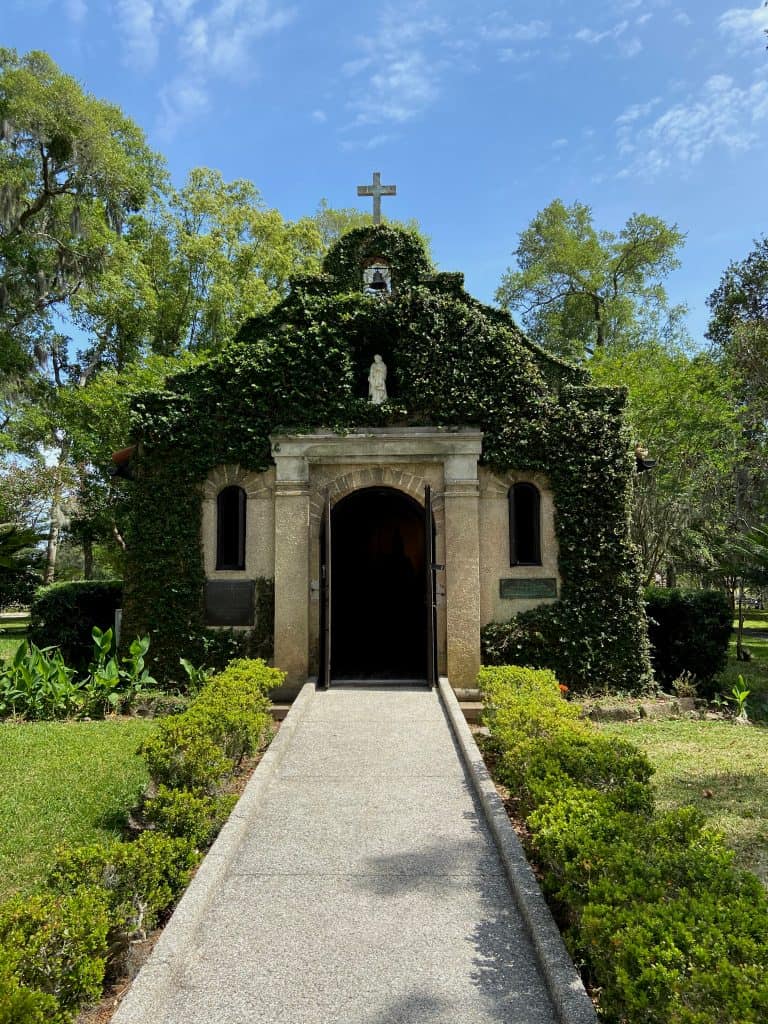Photo of Tolonado Cemetery which is on some of the best Saint Augustine ghost tours. 