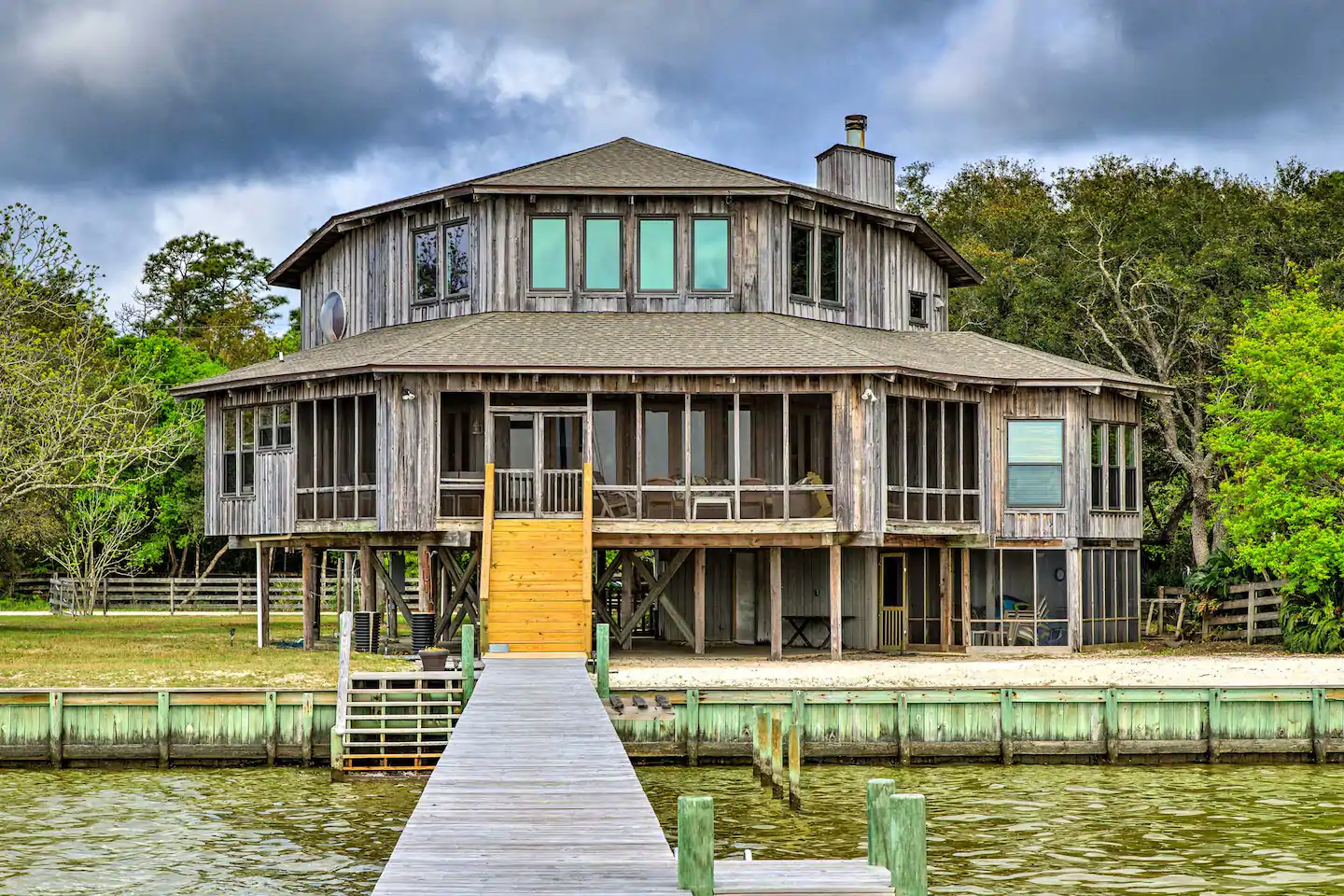 Photo of the exterior of a waterfront home on Perdido Bay.