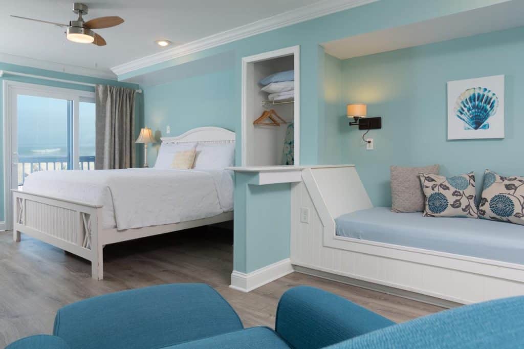 This is one of those hotels in Saint Augustine on the beach that is decorated so cozy that it will make you feel like you are in a home away from home rather than a hotel! 
