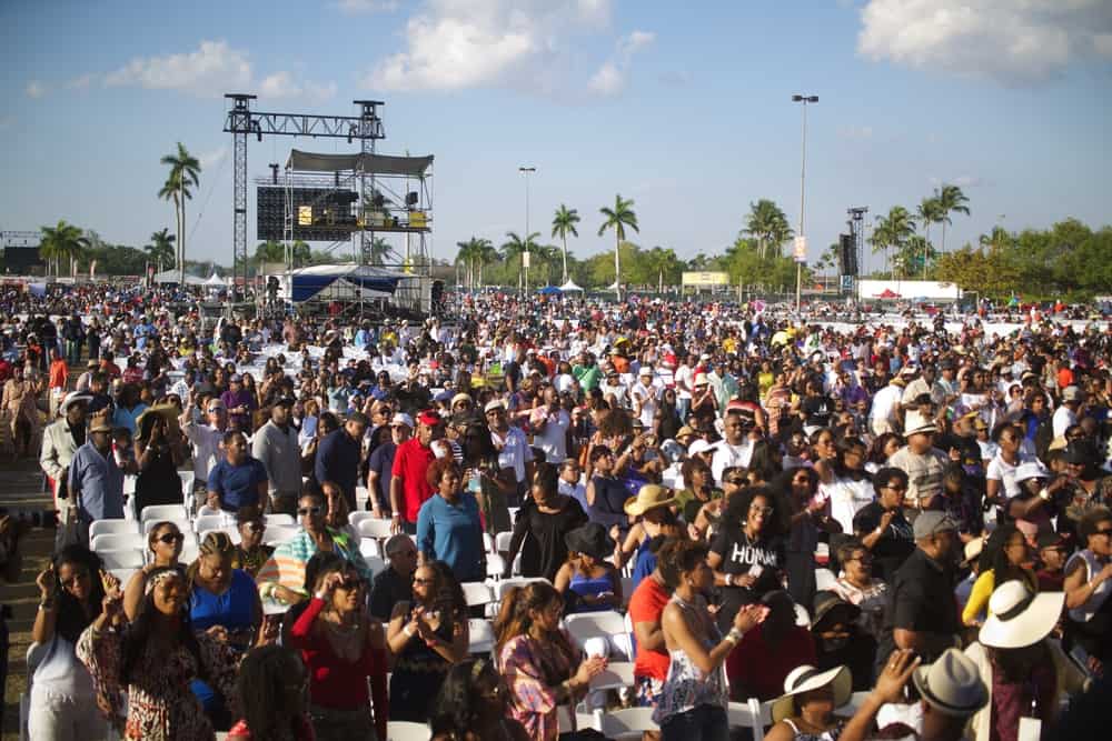JITG or Jazz in the Gardens is one of the music festivals in Florida held in Miami. 