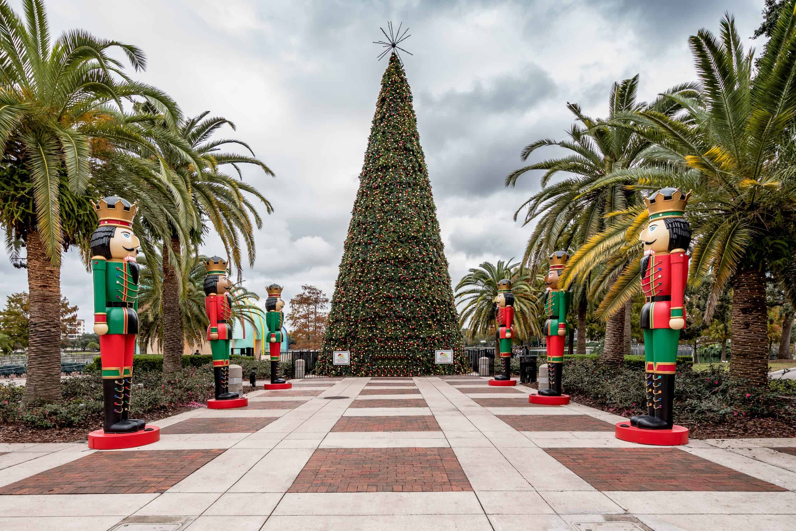 Christmas time it is beautiful - Picture of The Gardens Mall, Palm