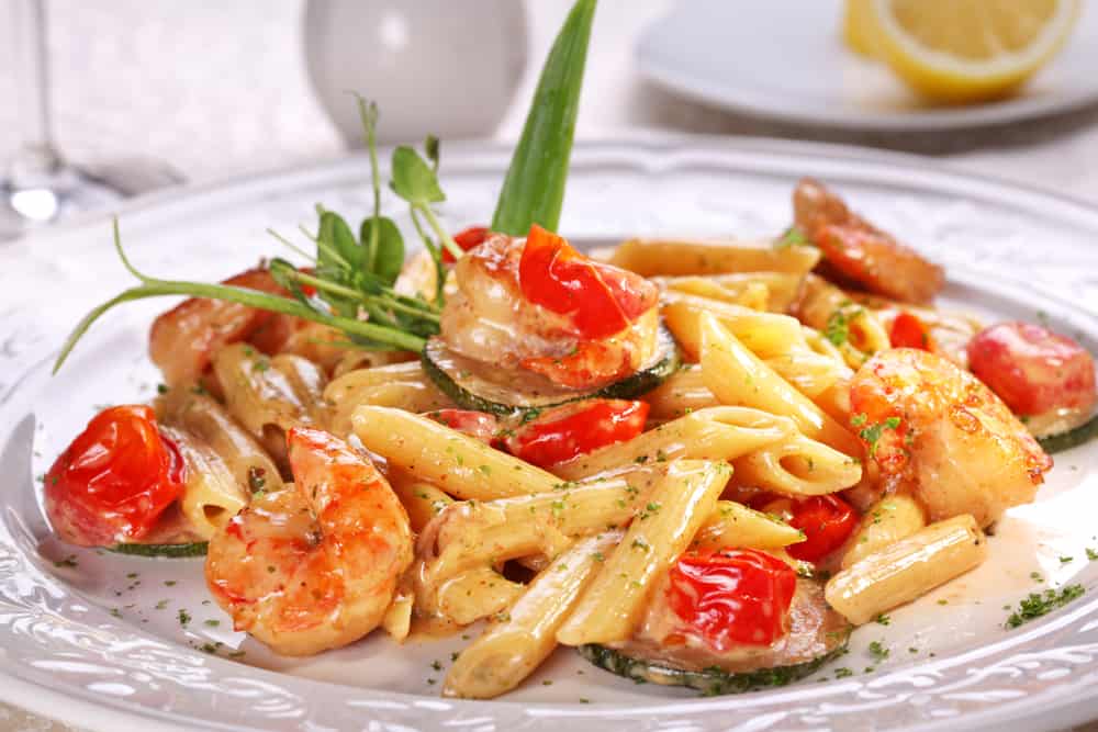 Italian house serves Italian food in Orlando like shrimp scampi pasta.