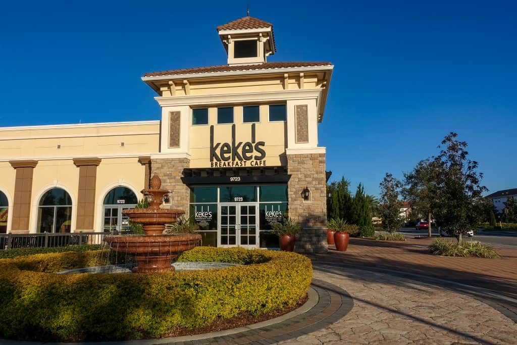 The exterior of Keke's Breakfast Cafe, one of the best breakfast spots in Orlando.