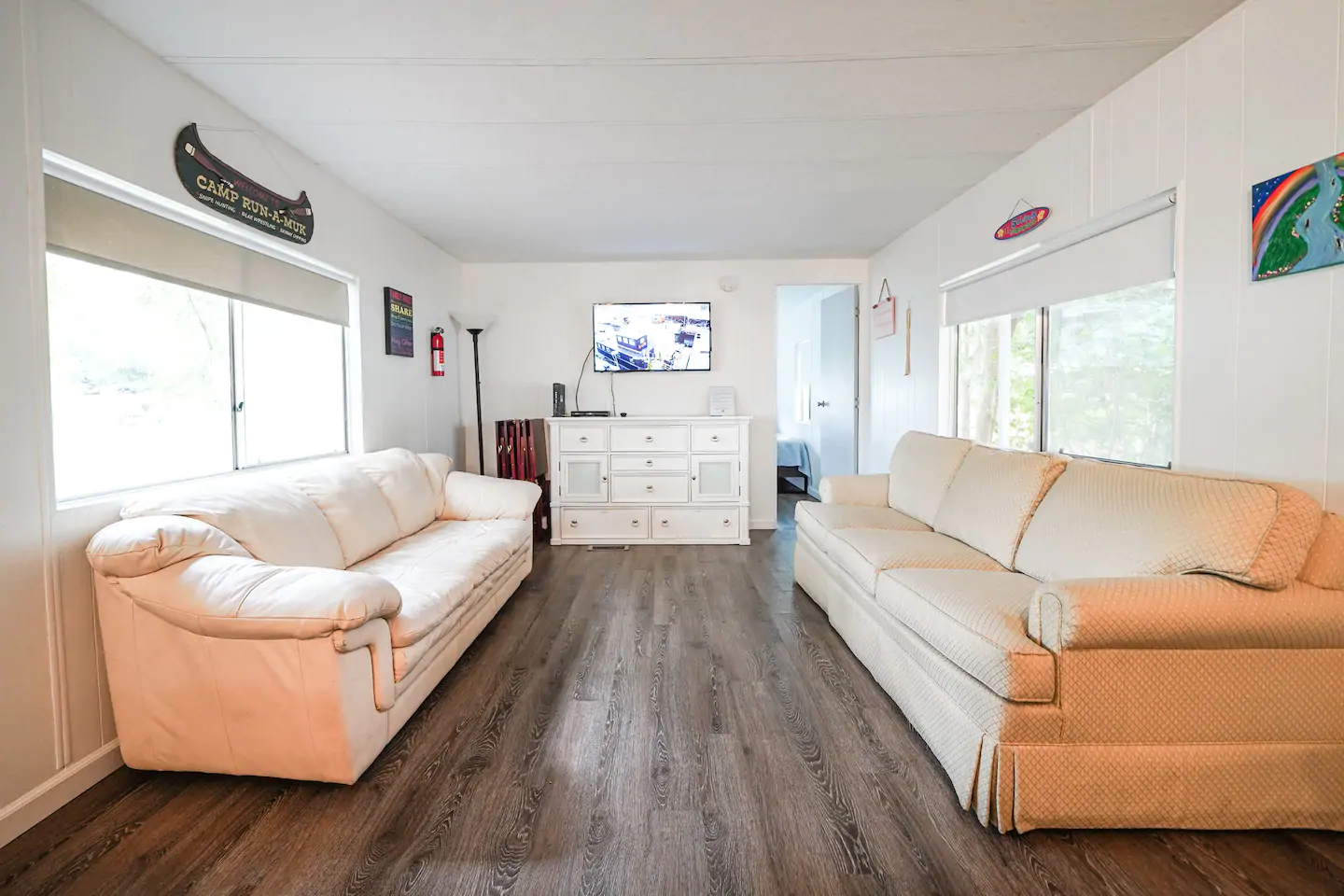 Photo of the living room in a cabin on Rainbow River, one of the best cabins in Florida.