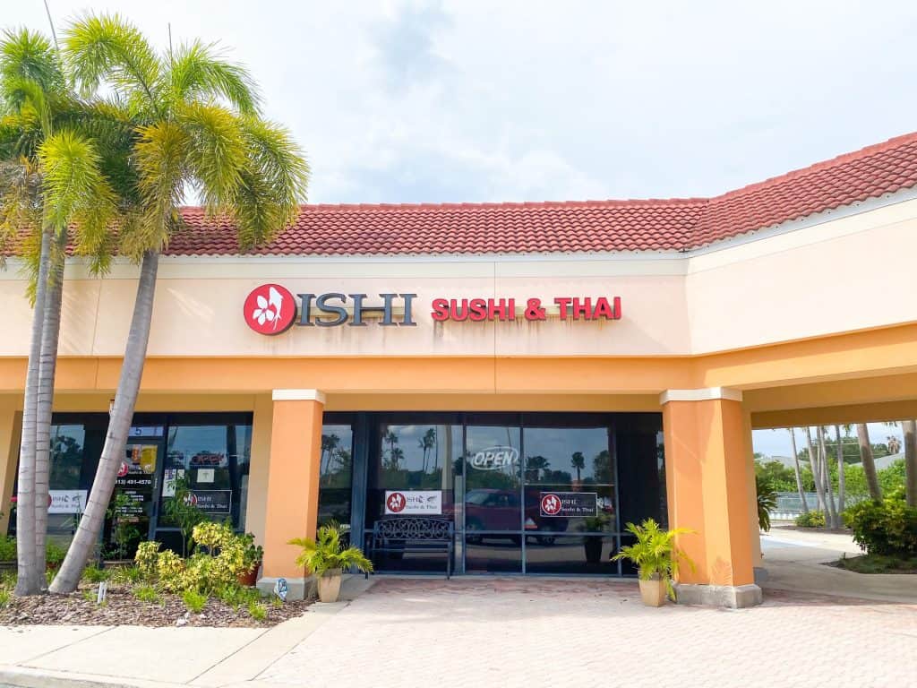 Oishi Sushi and Thai serves up some of the best food in Oldsmar if looking for sushi rolls or bento boxes.