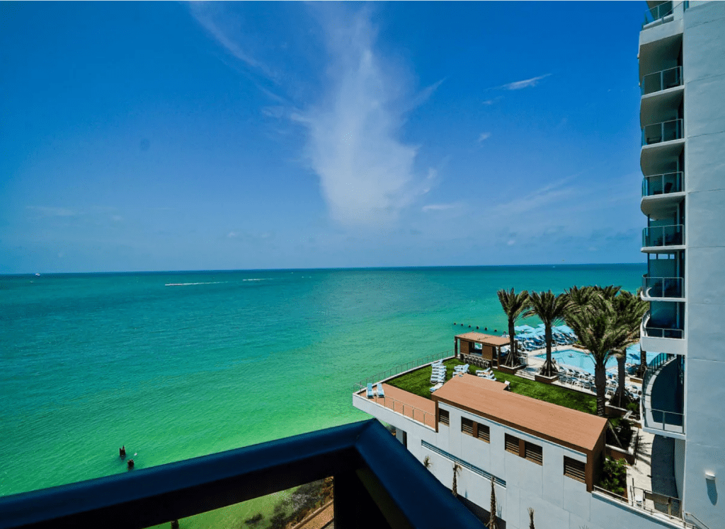A view of the gorgeous waters of the Gulf of Mexico from the Waterview Apartment, one of the best Airbnbs in Clearwater.