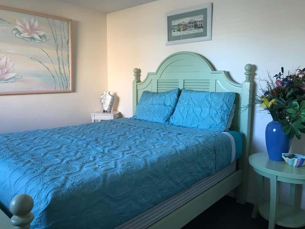 The bedroom at the Surf Motel