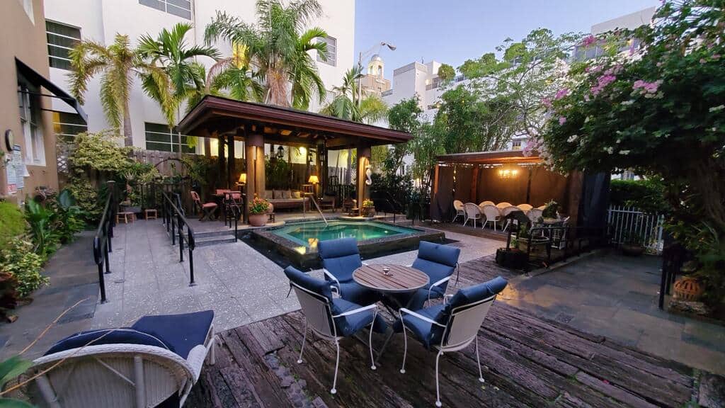 Hotel courtyard in a boutique hotel in Miami