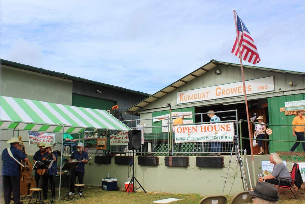 The entrance to the Packing House at Kumquat Growers, one of the best things to do in Dade City. 