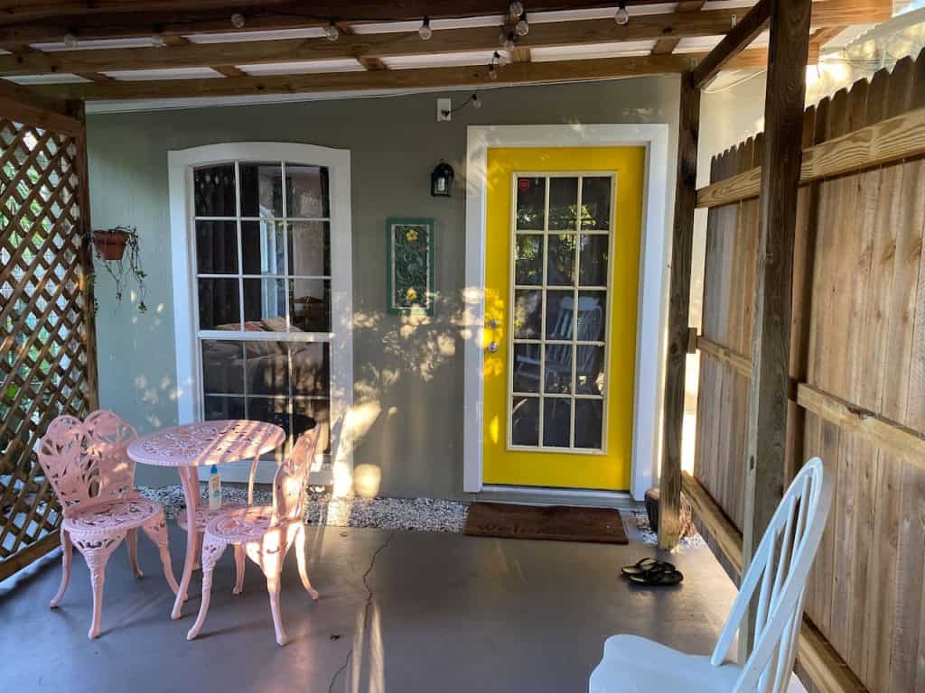 Photo of the private porch at Fabiola's Studio Airbnb in Sarasota.