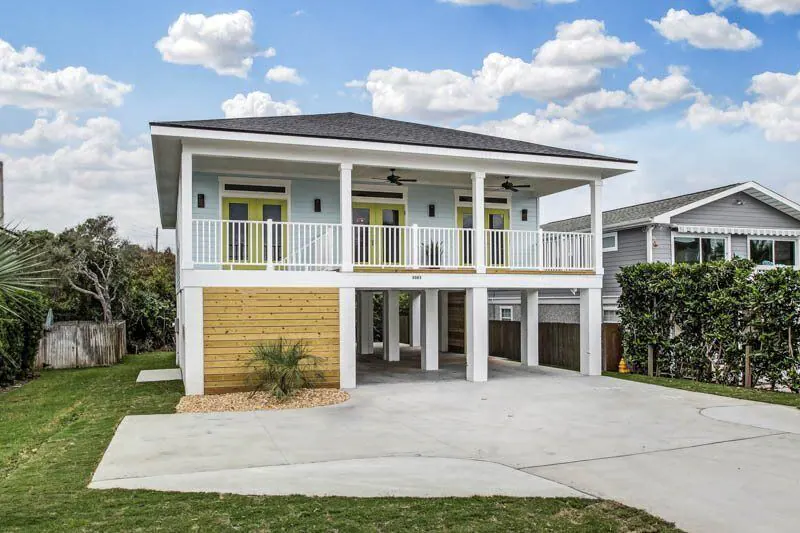 Photo of the Key Lime Cottage which is a VRBO in Florida. 