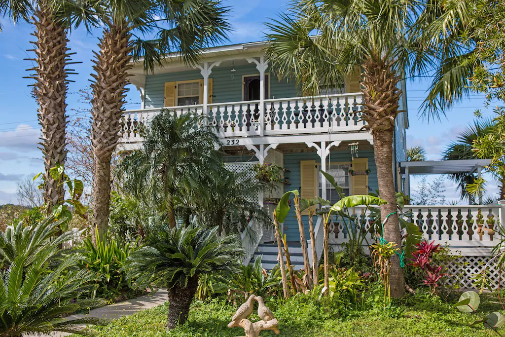 This historic cottage in St. Augustine is one of the best Florida VRBOs.