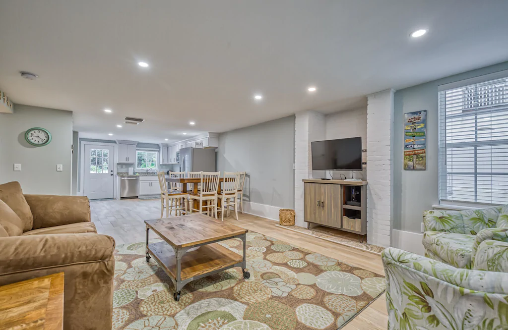 The open spacious living area found in the Dog Friendly Unit, one of the best Amelia Island Airbnbs