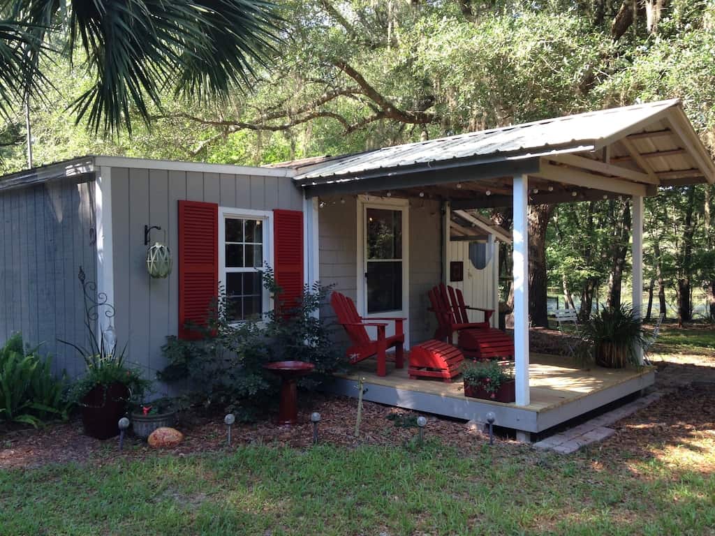 Dragonfly cottage in Fanning Springs, Florida.