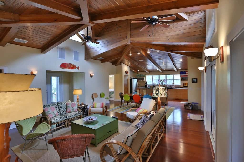 From the wood ceilings to the bright decor this modern Treehouse at Crystal River is family friendly