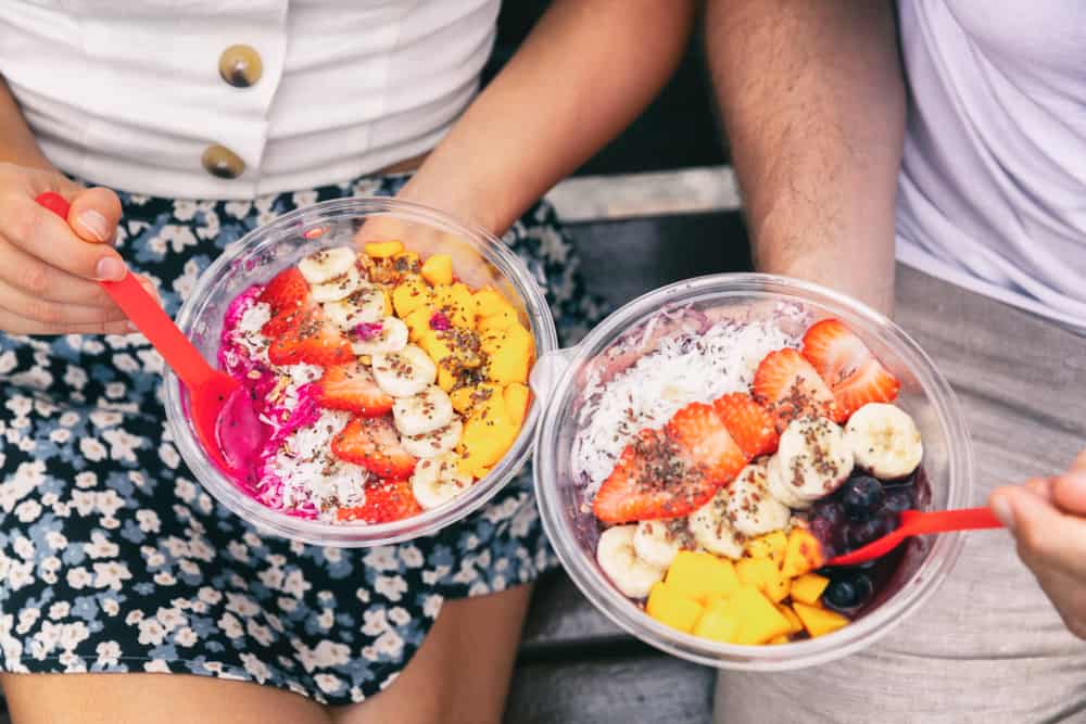 Try the organic homemade açaí bowls at Tasty lemon one of the organic restaurants with healthy tasty food