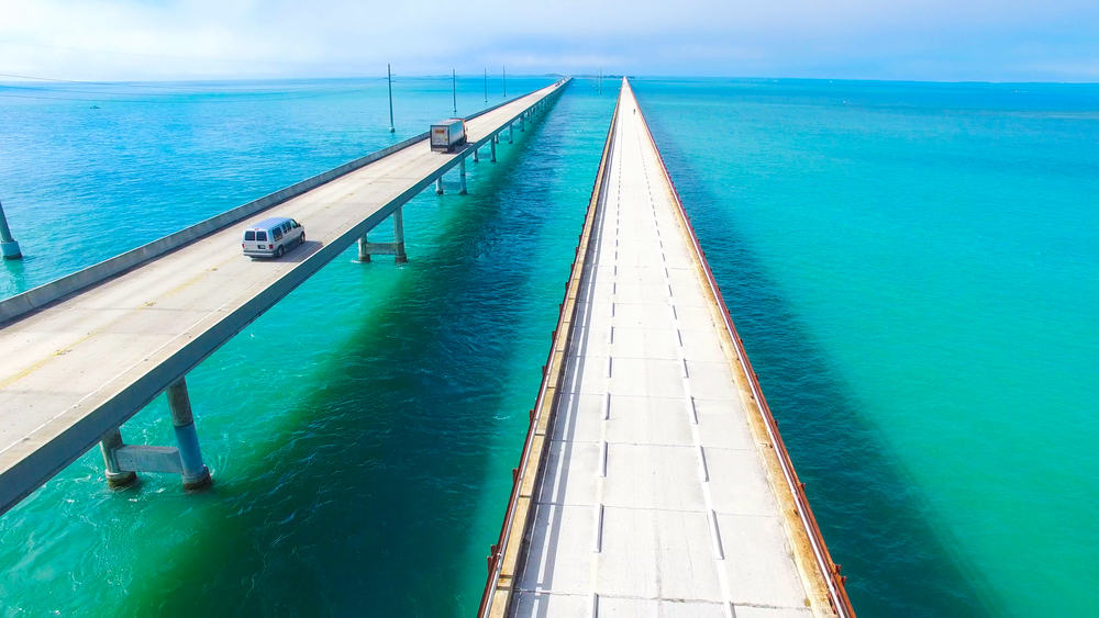 the old and new 7 mile bridge 