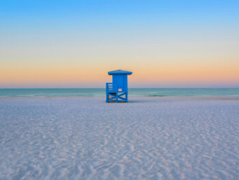 beach with lifeguard stand in siesta key