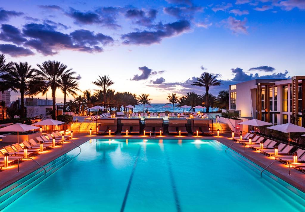 Pool area at Eden Roc at sunset