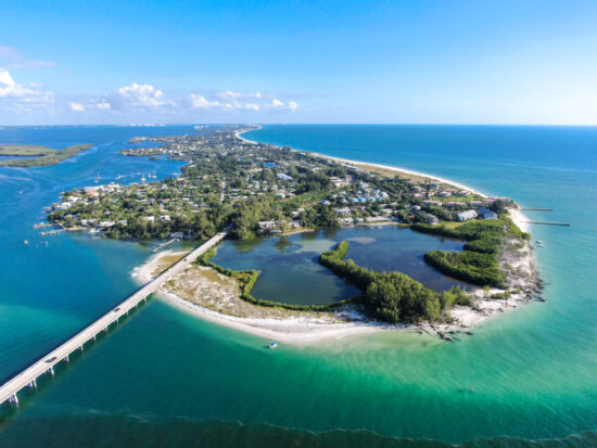 9 Best Beaches In Anna Maria Island FL You Must Visit - Florida Trippers