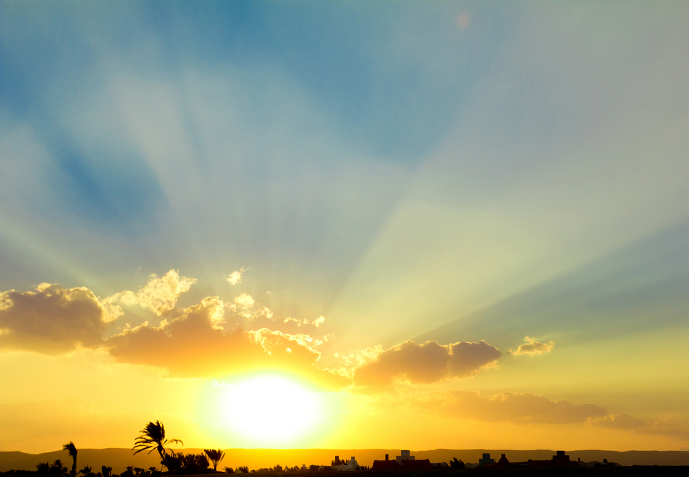 A sun sets on another hot day in Florida: the humidity and constant heat-- even in the winter-- can be a con! 