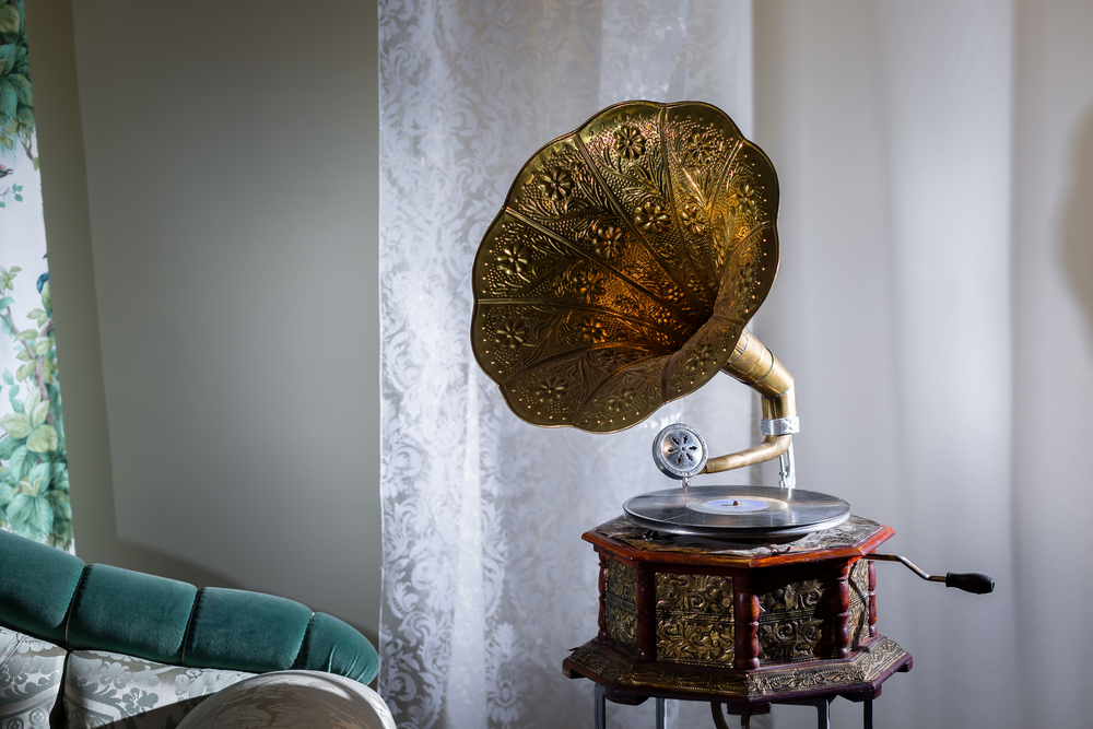 a Gramophone in the interior of the Edison and Ford winter Estates where you can see inventions of both men